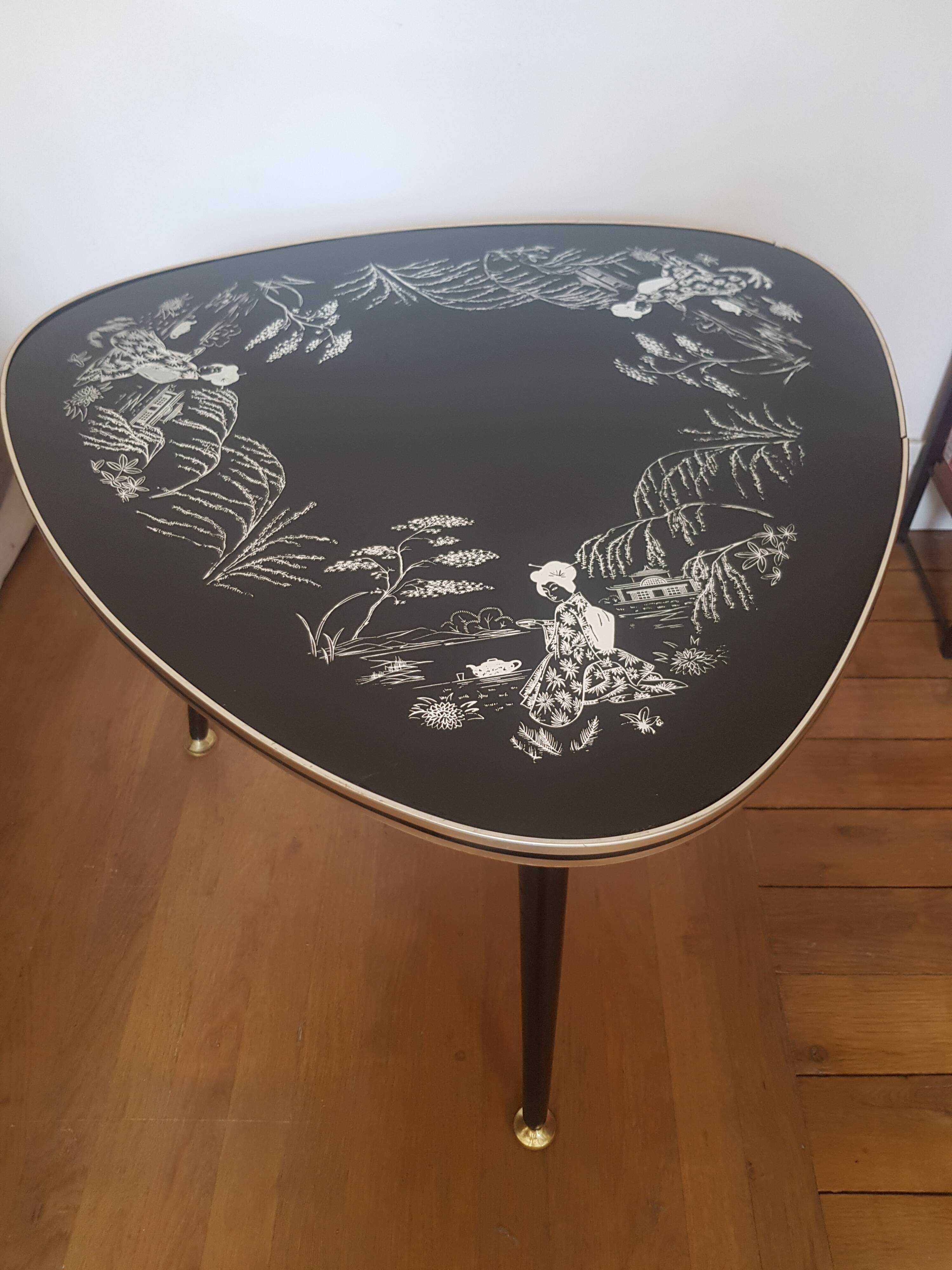 Table basse tripode Art Déco