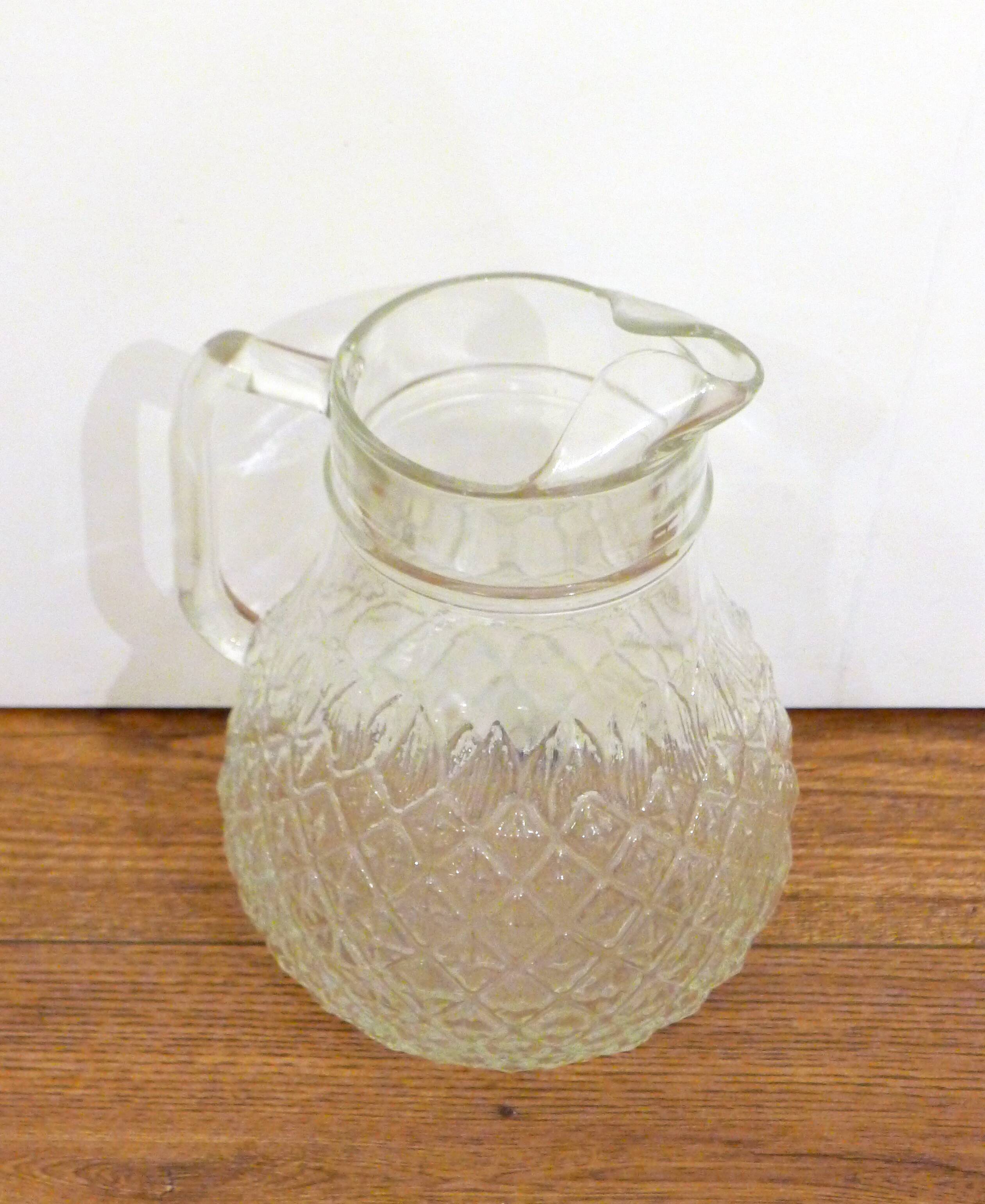 Pineapple pitcher in glass