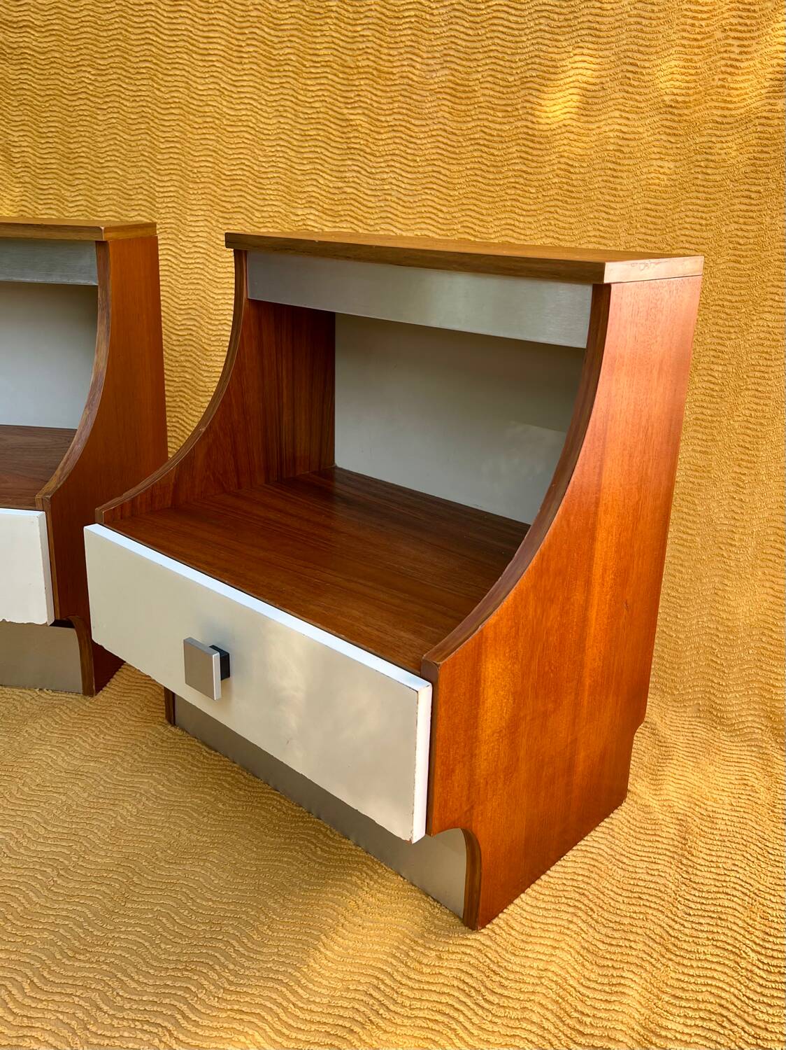 Duo tables de chevet éclairants space age 1970