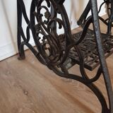 Old sewing machine H. Vigneron