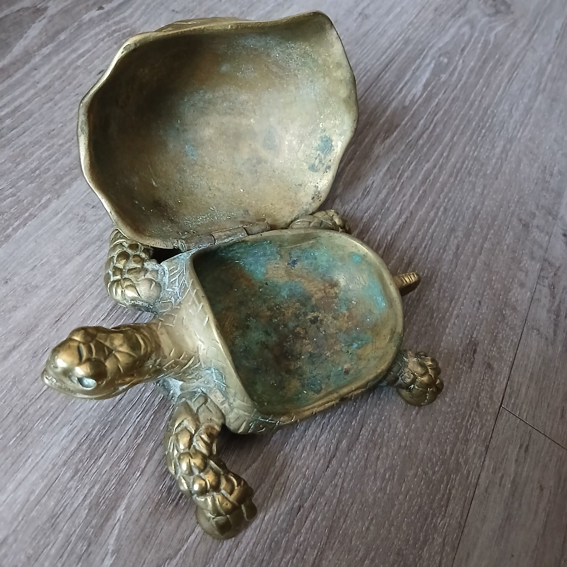 Solid brass tortoise, pocket tray