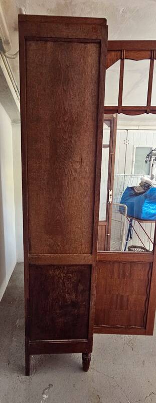 Parisian display cabinet in solid oak – 1950s – Authentic charm
