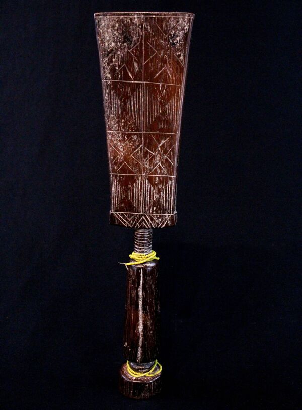 Poupée de fécondité ethnie Fanti du Ghan sur socle