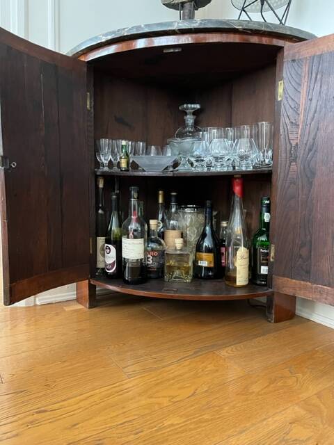 Mahogany corner
