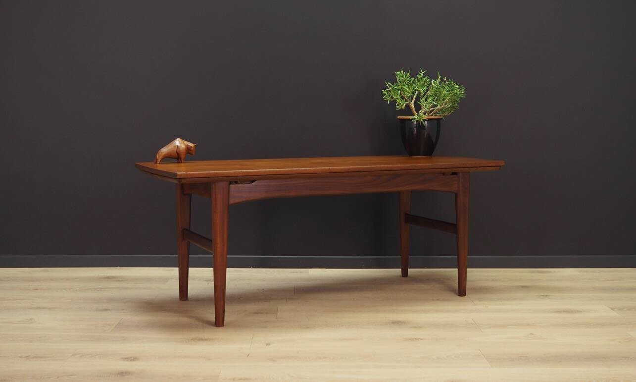 Teak coffee table, Danish design, 1970s, production: Denmark