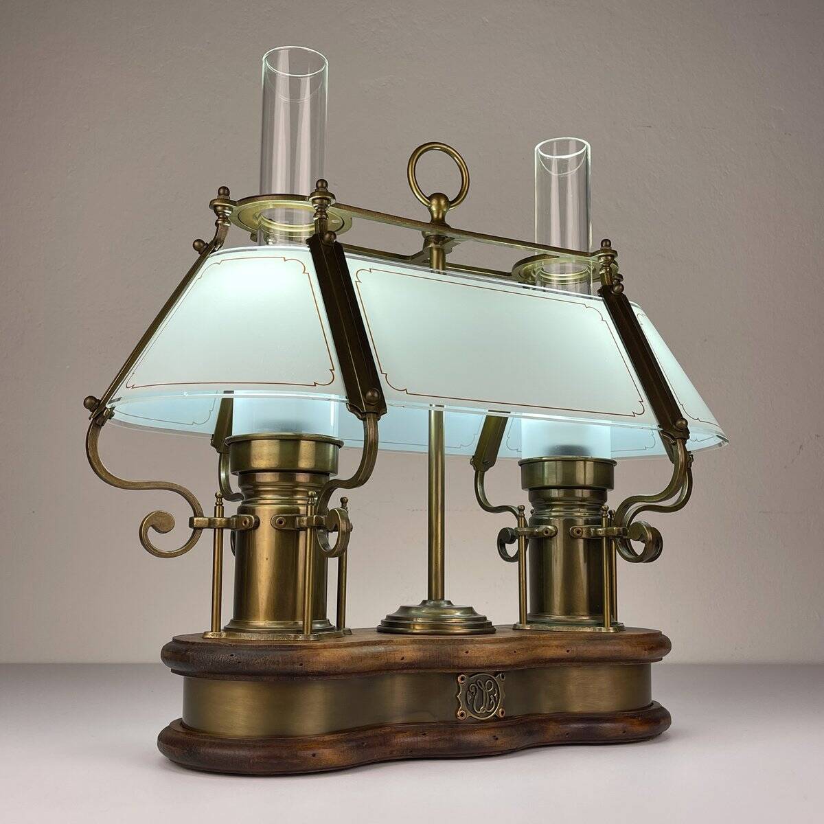 Lampe de table vintage en bois et laiton par Qvist & co, Suède, années 1970
