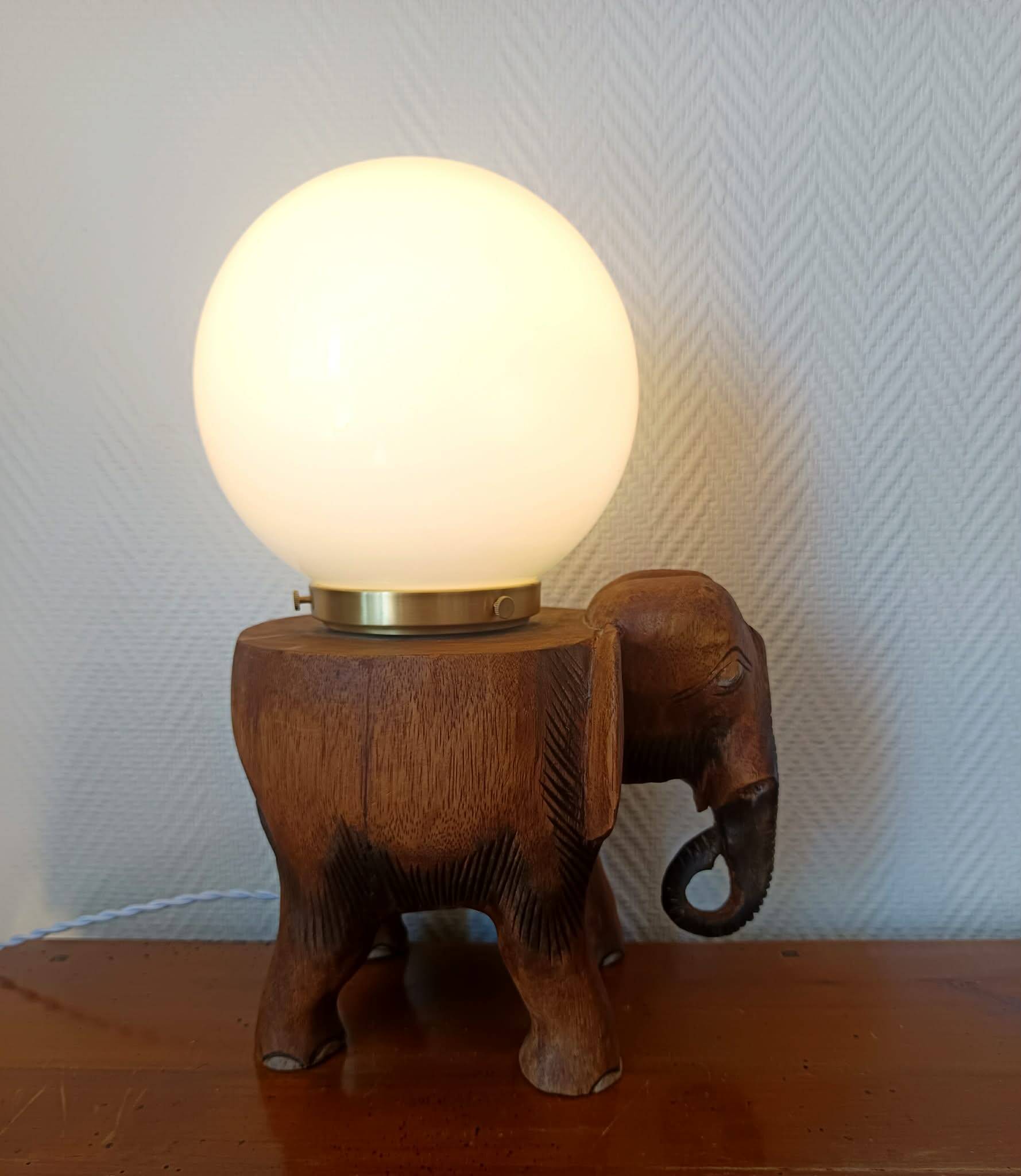Elephant lamp and opaline