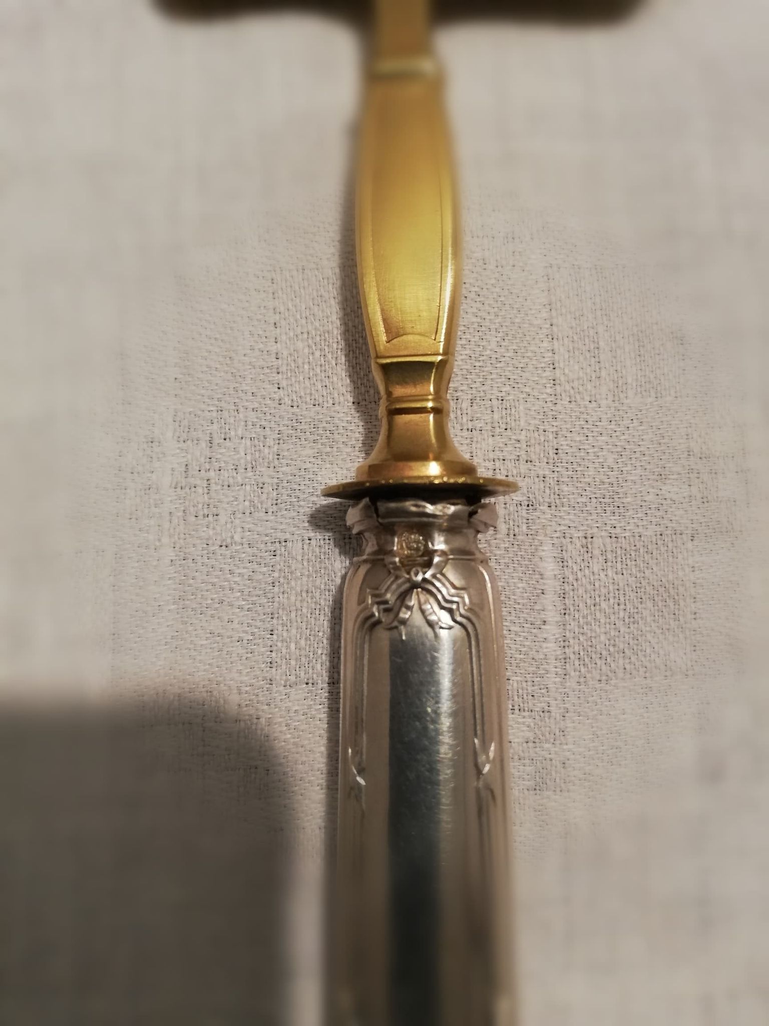 Old vermeil pie shovel, silver handle in his box