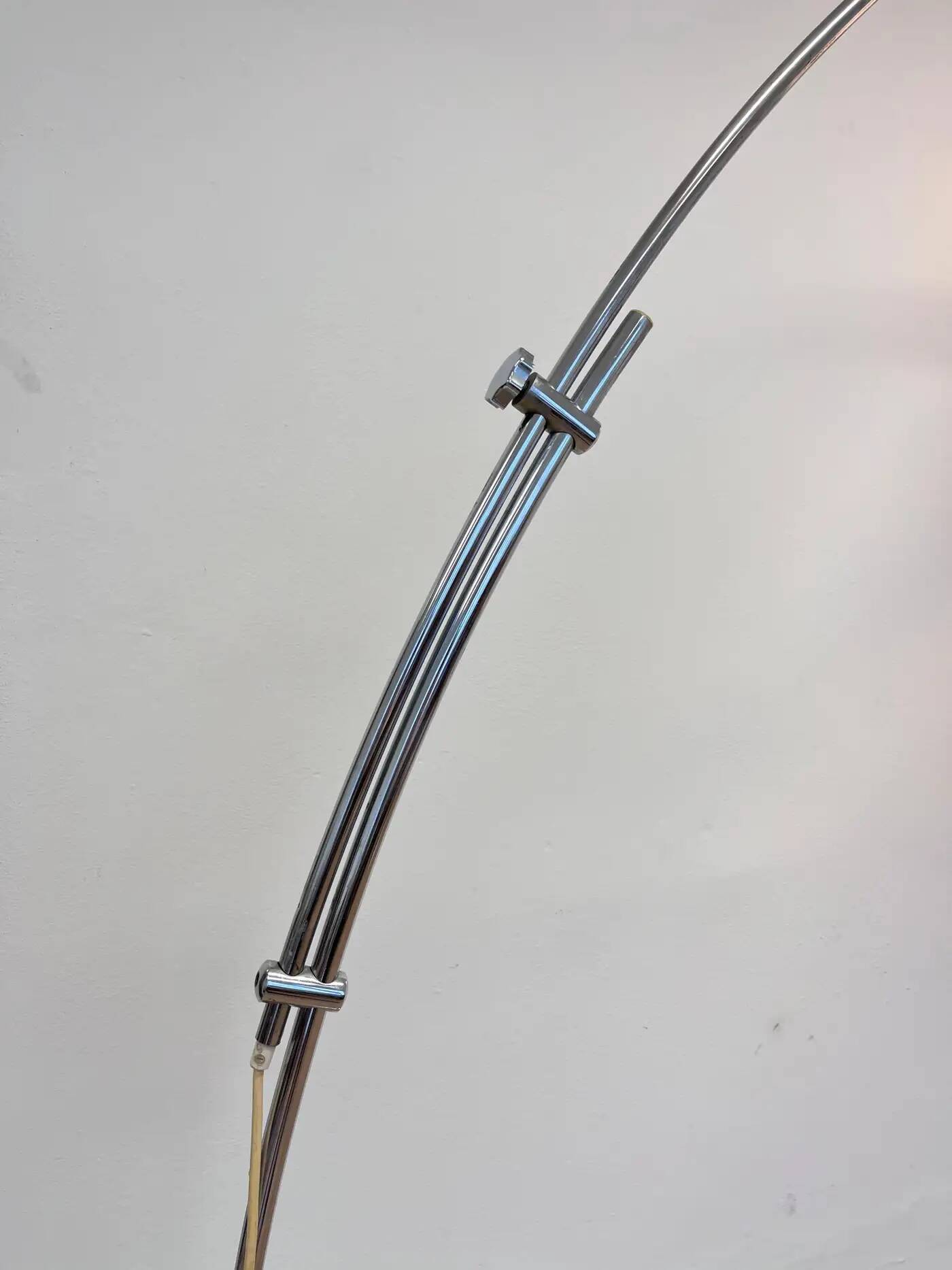 Design midcentury Harvey Guzzini style adjustable floor arc lamp, around 1970