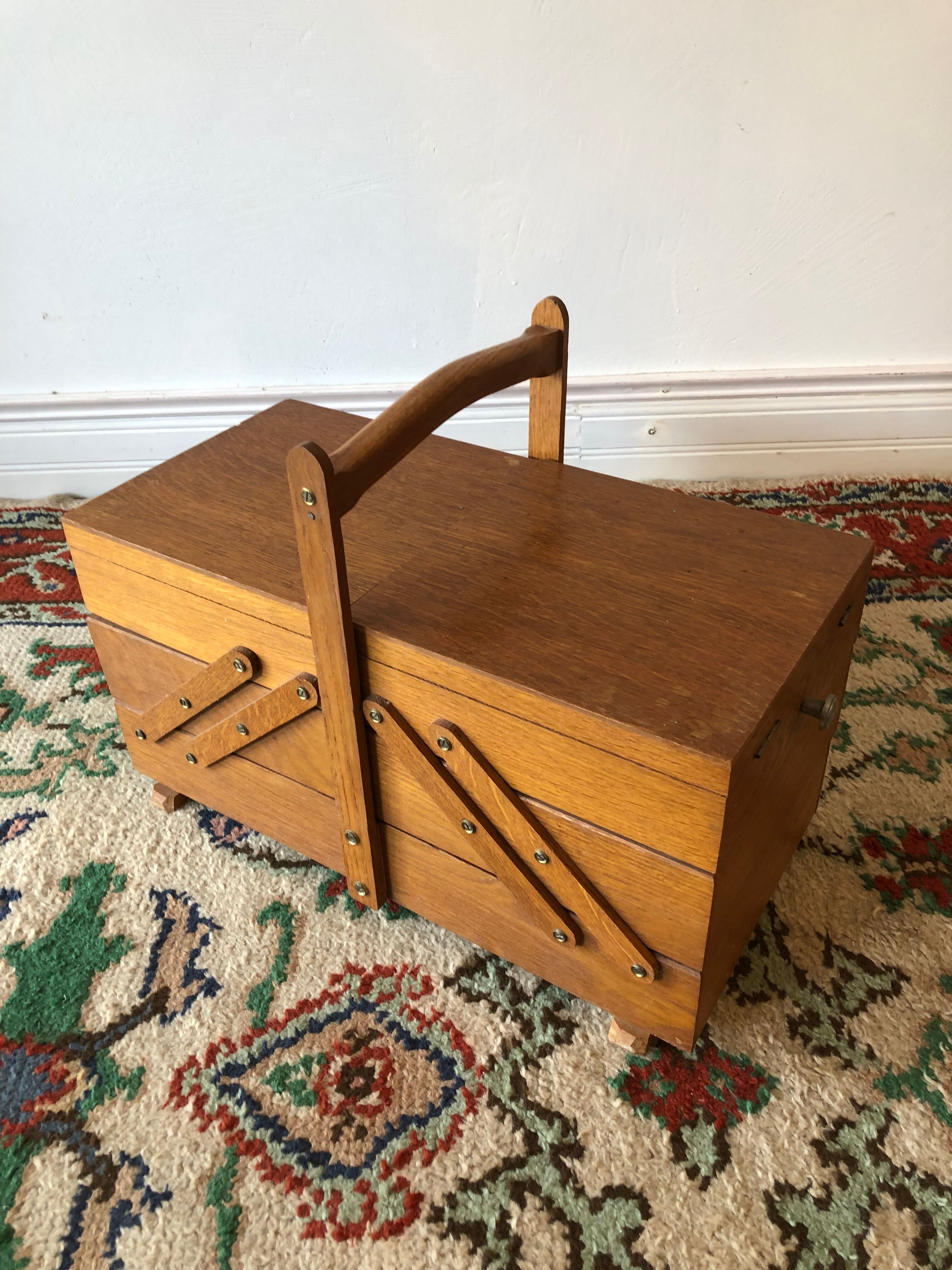 Vintage sewing worker 60s