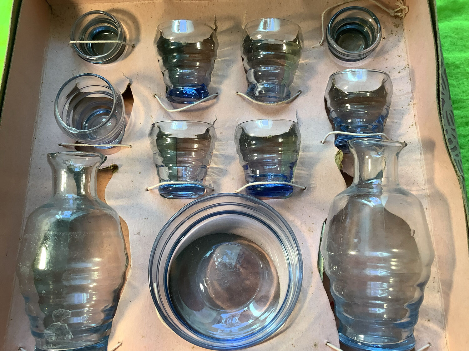Vintage 1930s glass doll's dinette