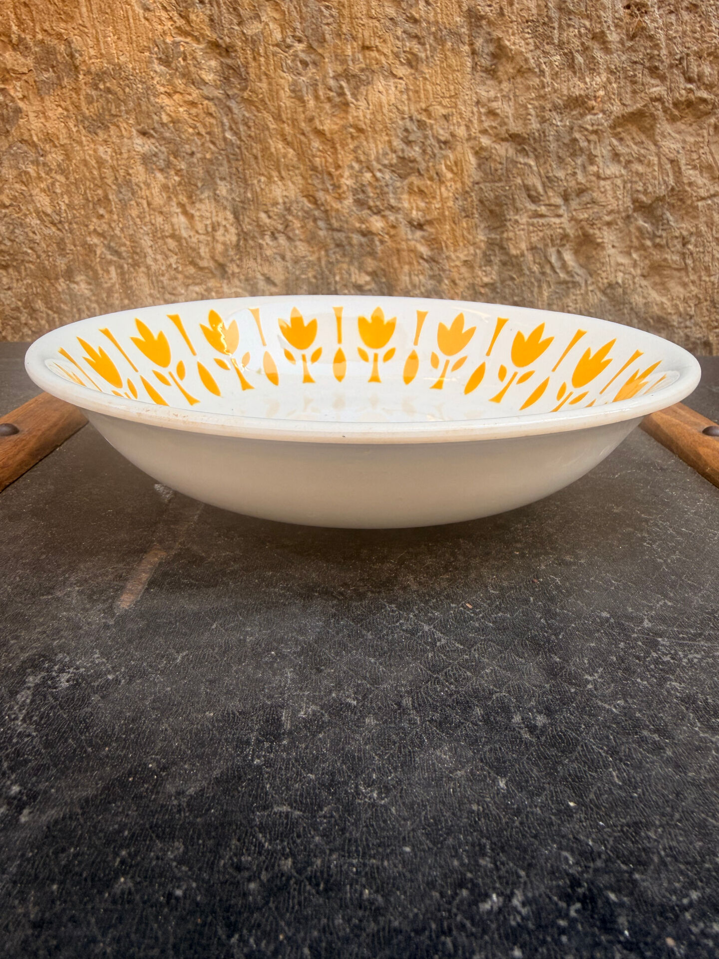 Assiette creuse modèle LYS - vintage