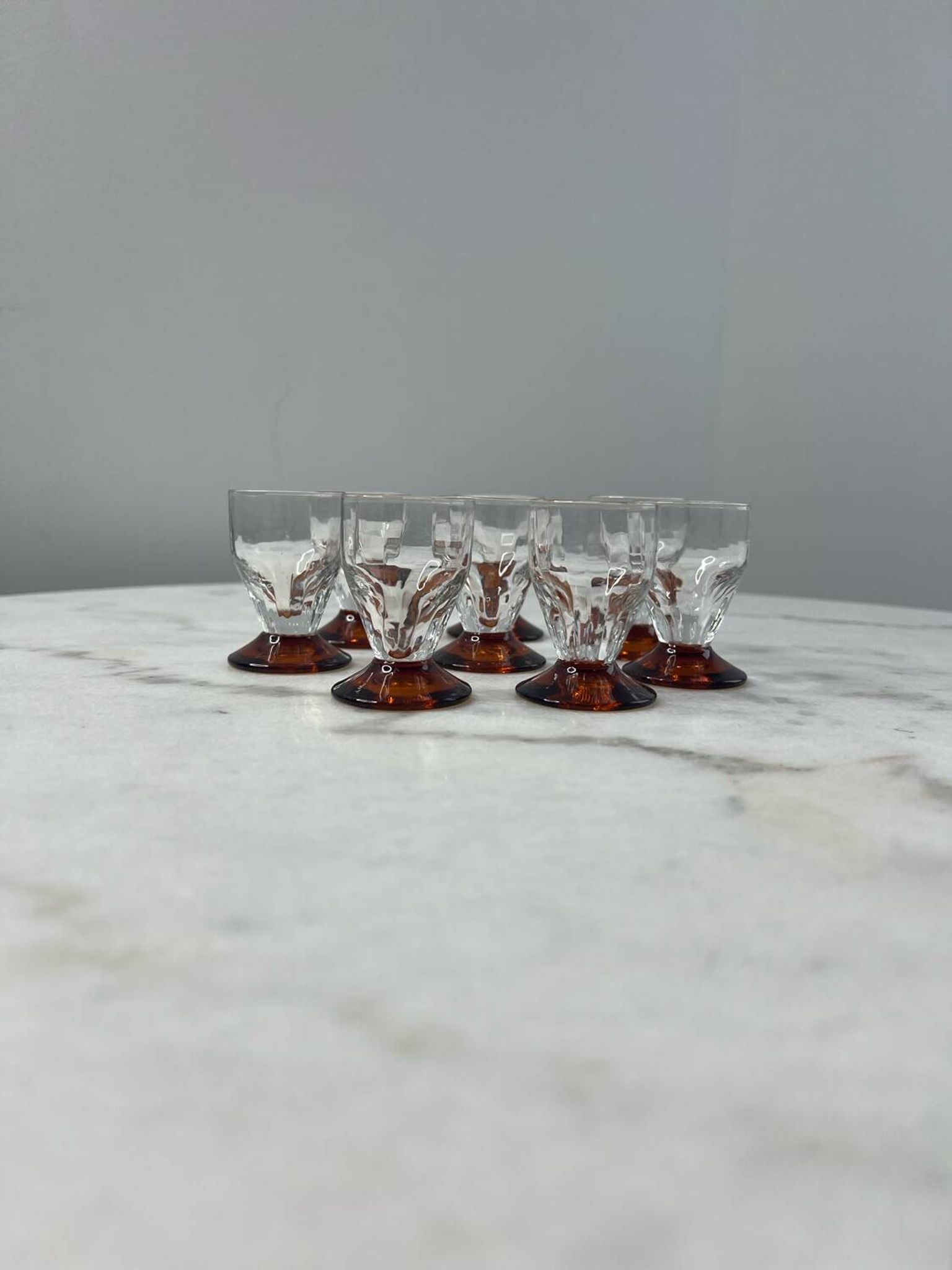 Lot de 8 shooters en verre soufflé