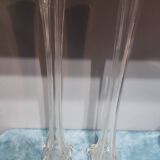 Paire de vases soliflores en verre ciselé vintage