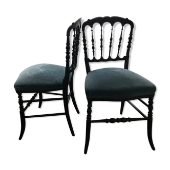 Paire de chaises Napoléon III, assises recouvertes de velours bleu