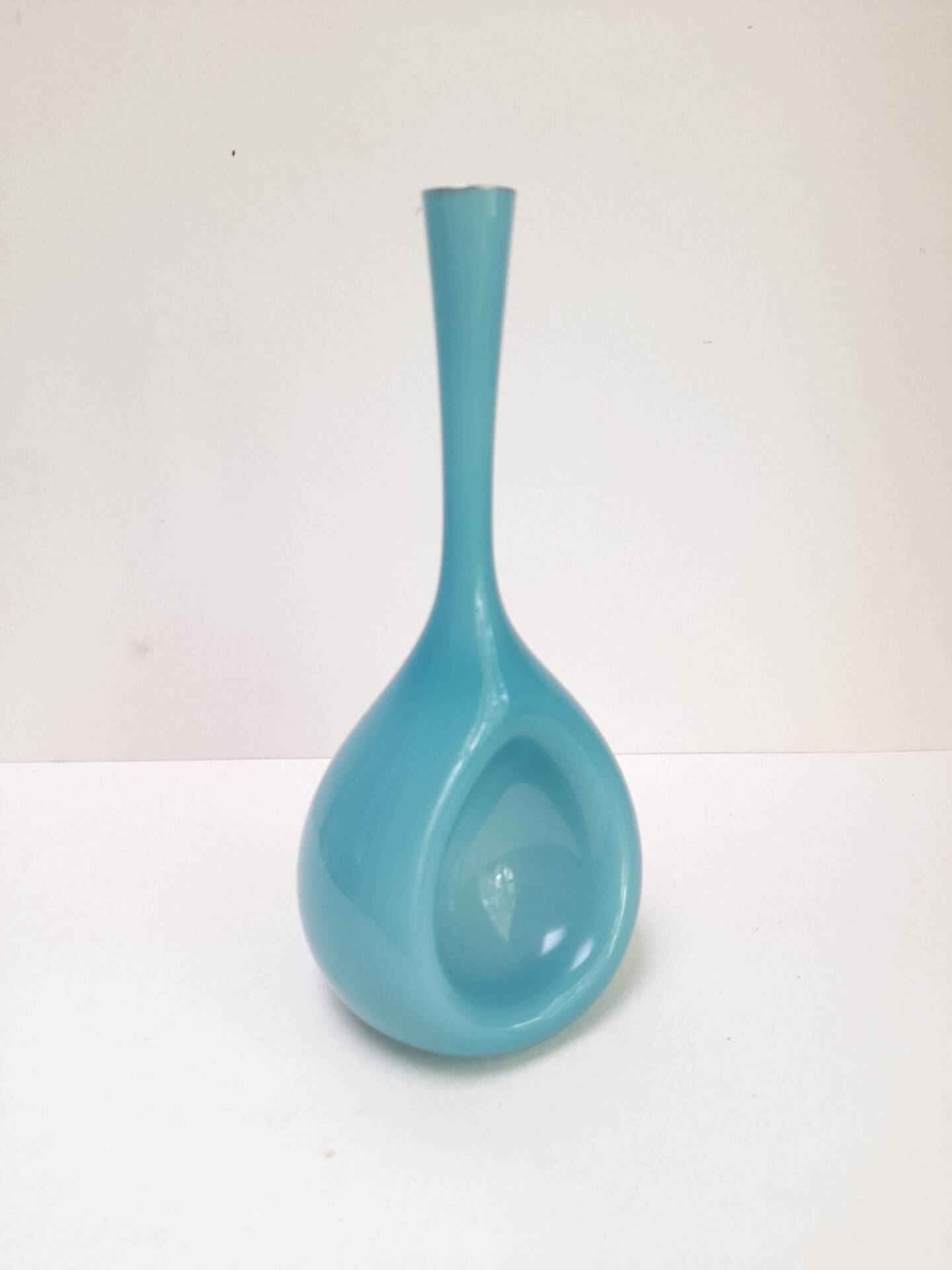 Vase suédois en opaline Elme Glasbrück