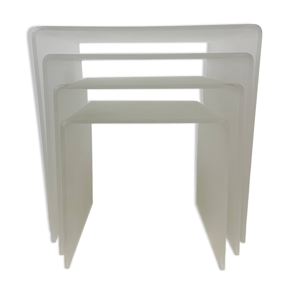 Ensemble de 4 tables gigognes en lucite, années 1970