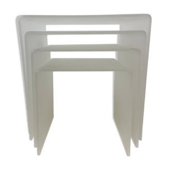 Ensemble de 4 tables gigognes en lucite, années 1970