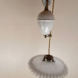 Opaline “rise and fall” suspension