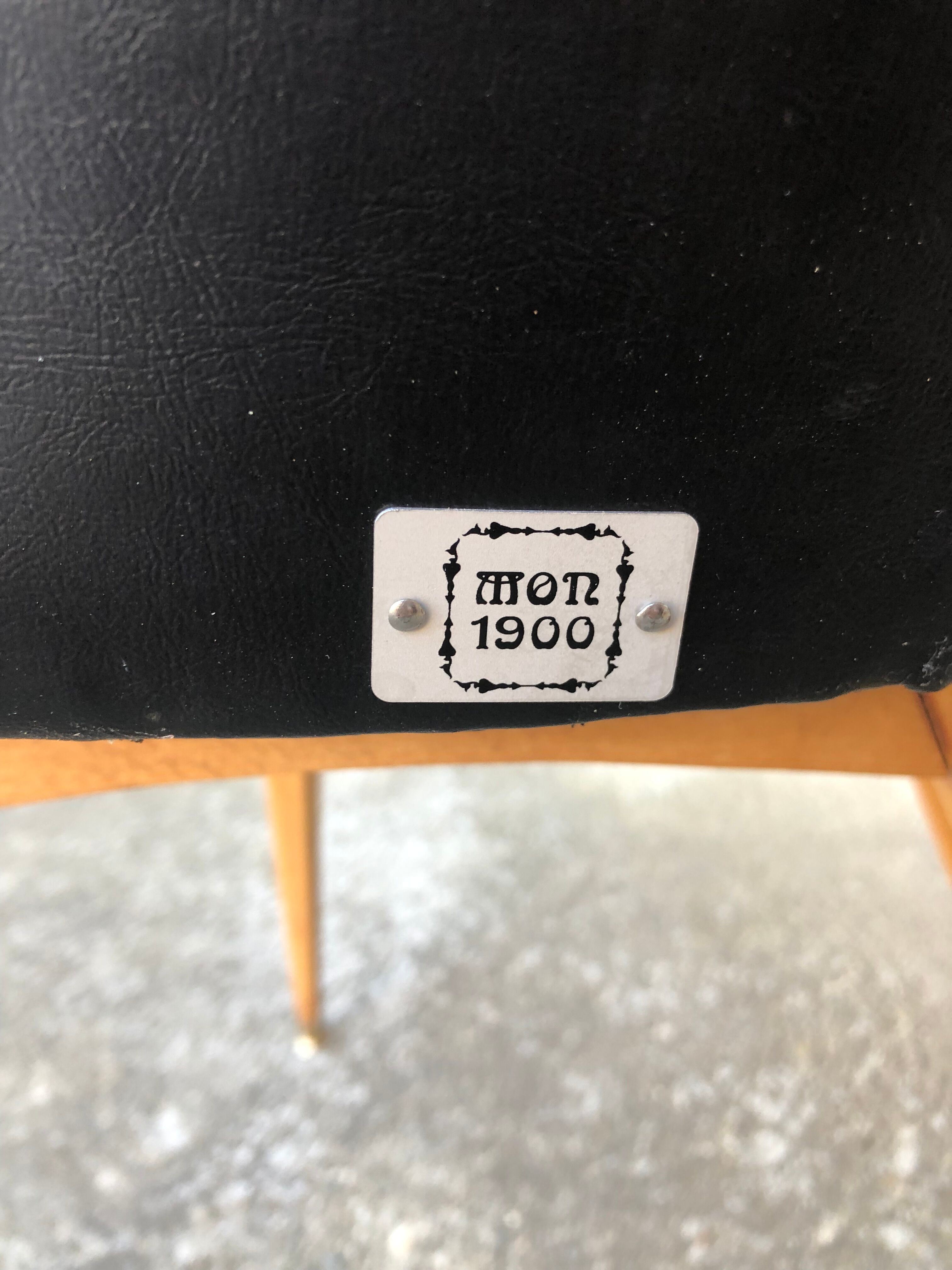 Chaise velours et skaï