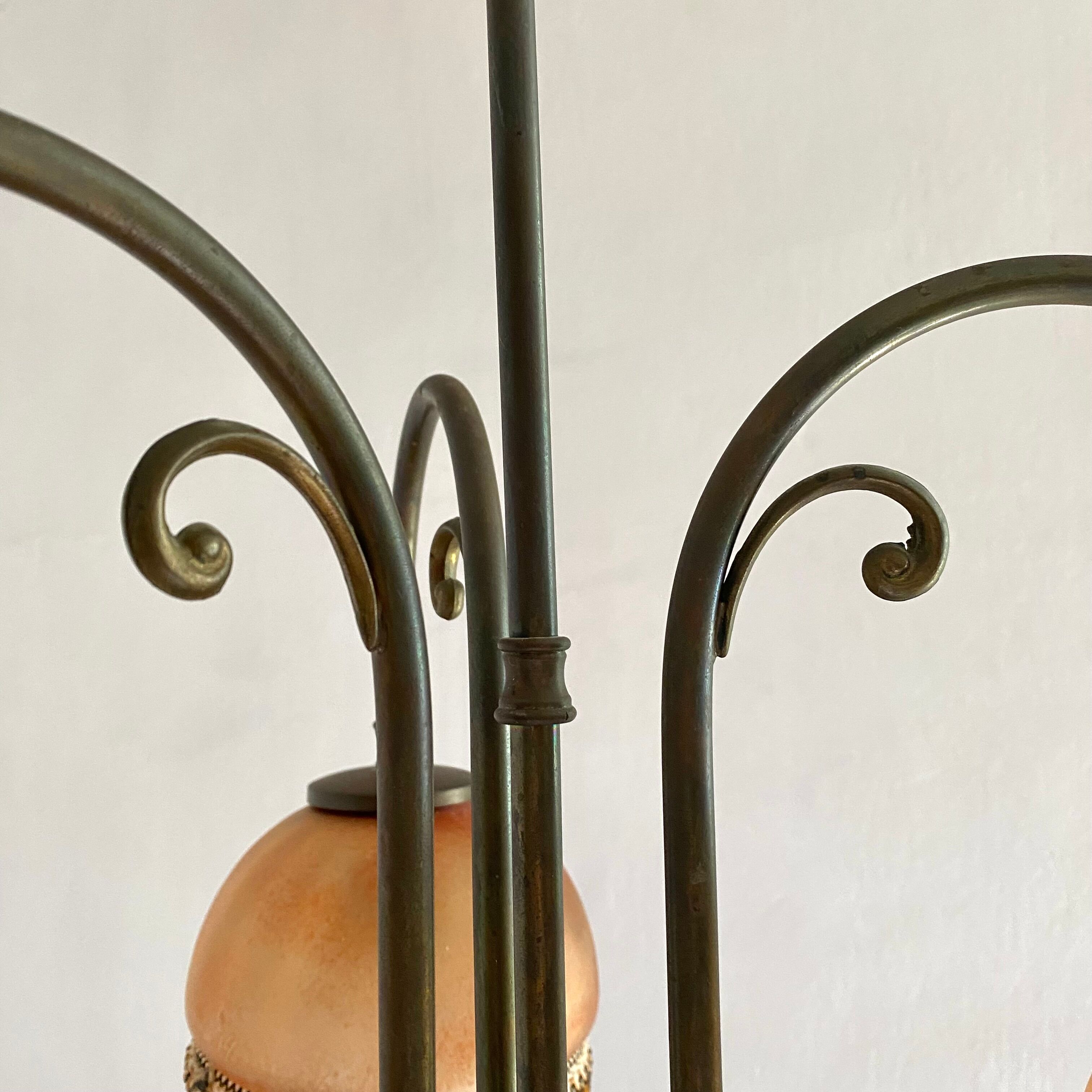 3-light chandelier in glass paste and pearl tassels