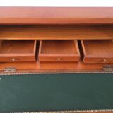 Desk in cherry wood
