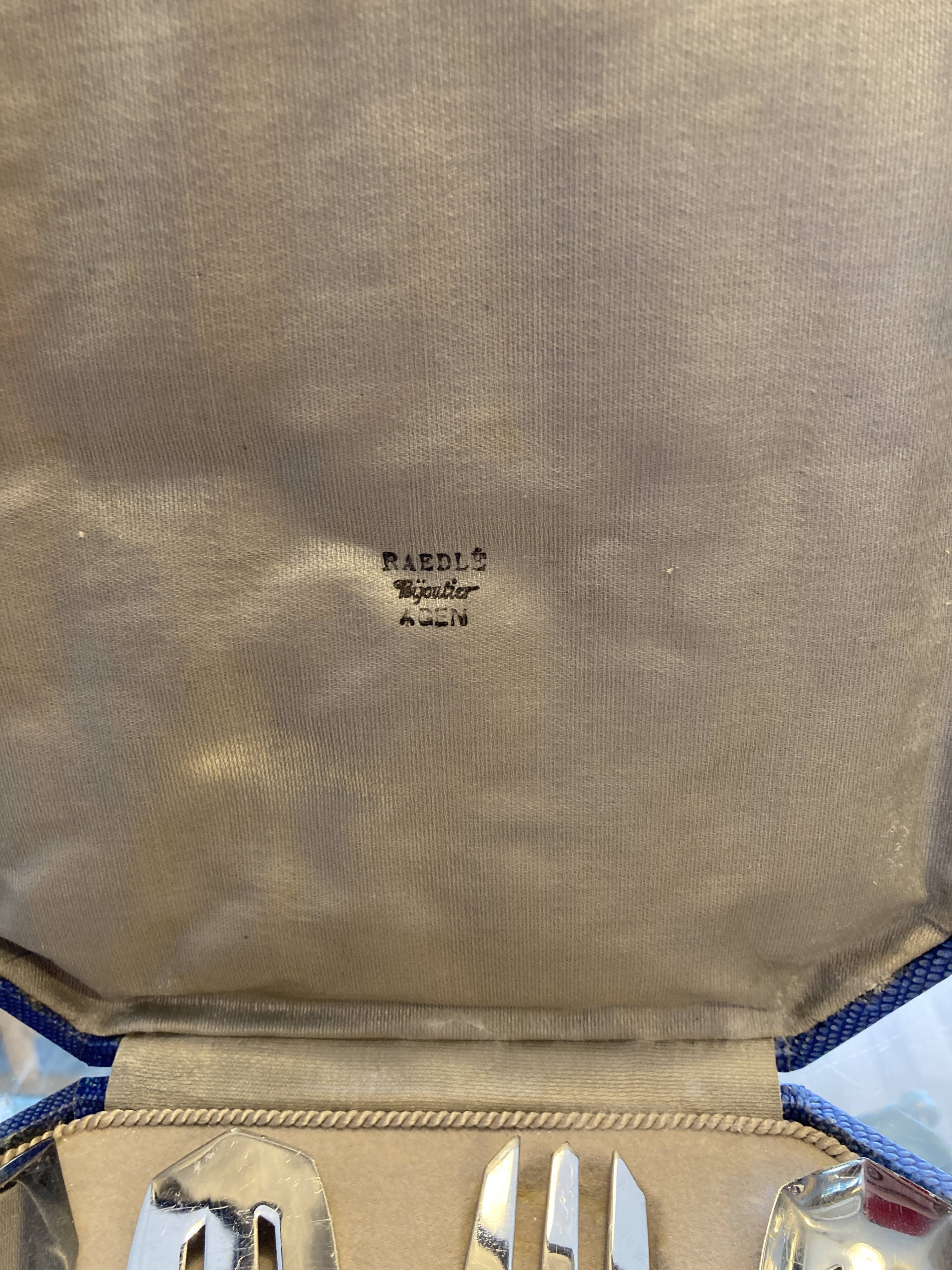 Silverware dessert service