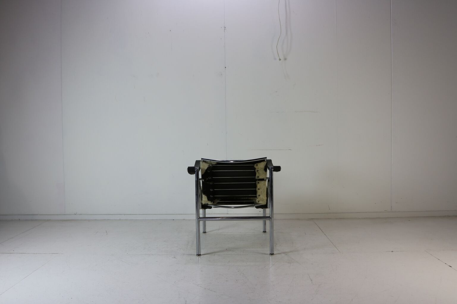 LC-1 armchair by Le Corbusier, Cassina