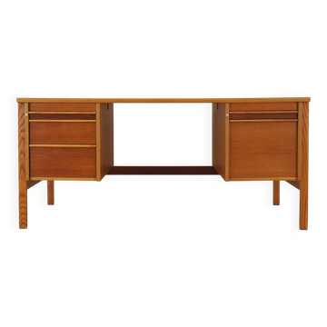 Bureau en frêne, design norvégien, années 1970, production : Norvège