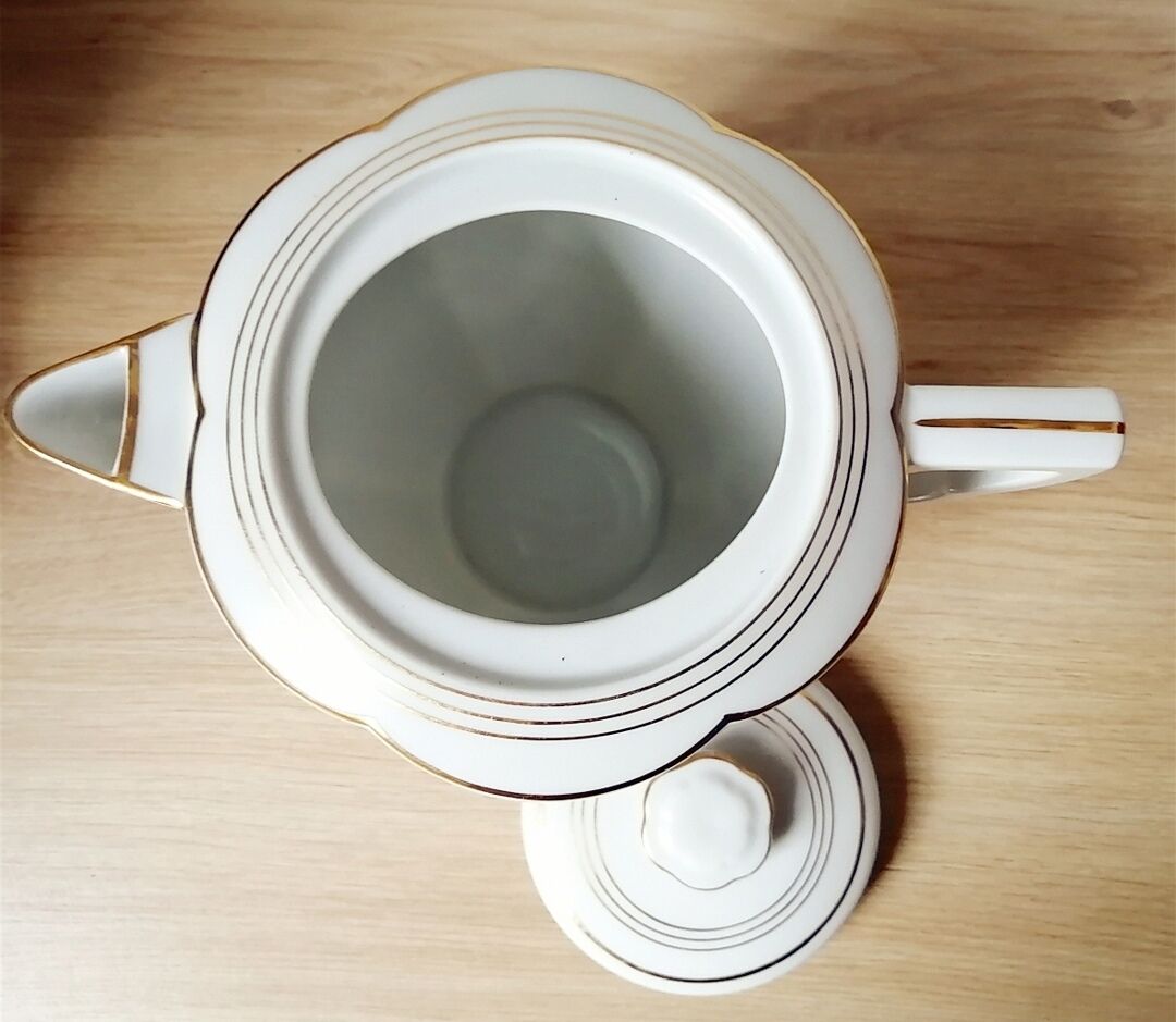 Art Deco teapot, sugar bowl and creamer
