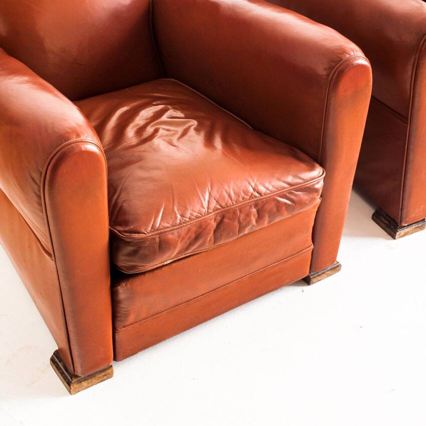 Pair of vintage club armchairs. Wood and Skay. France, 50