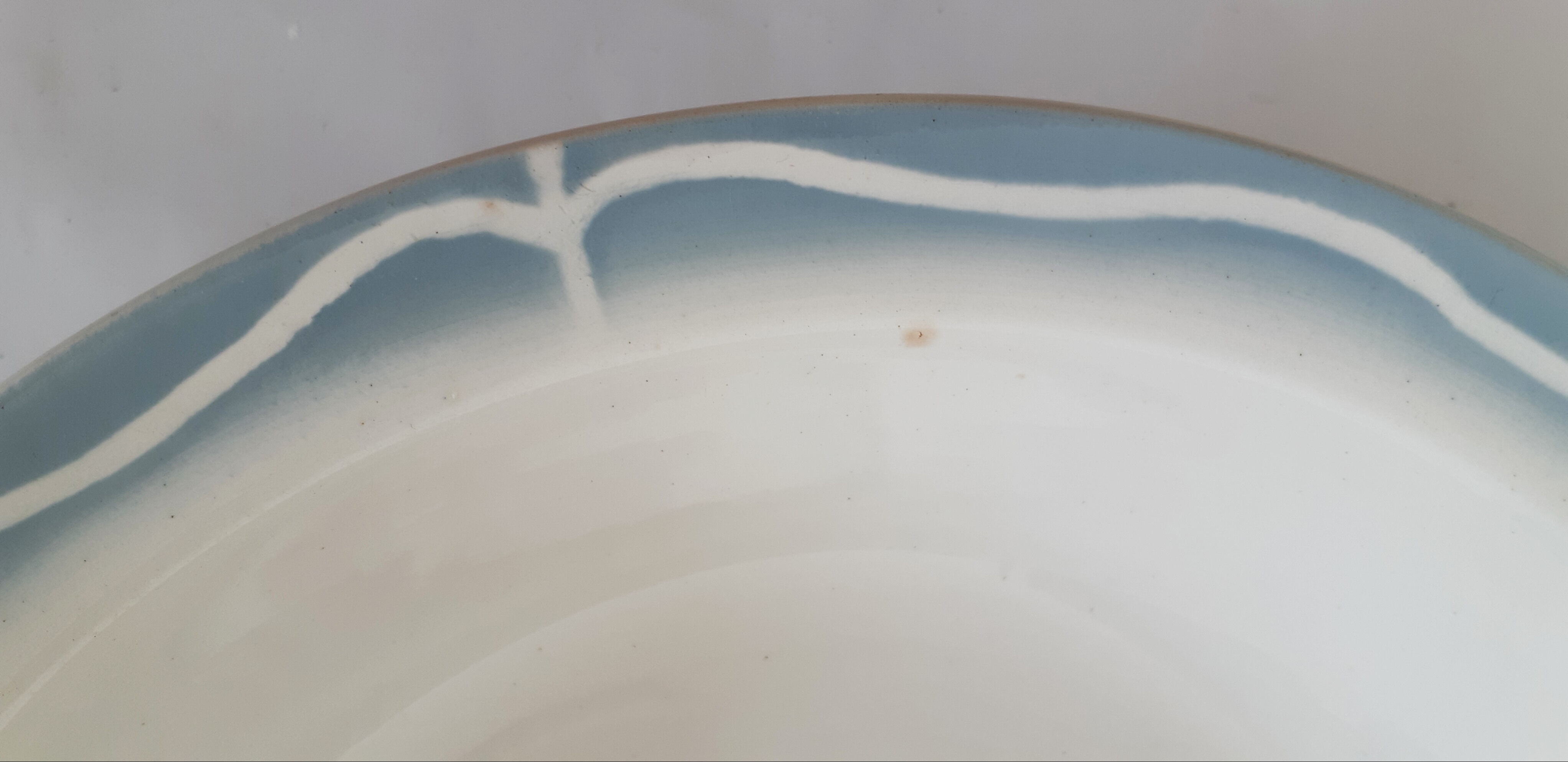 Hollow serving dish in Sarreguemines earthenware, Alesia de Digoin, French vntage, 50s