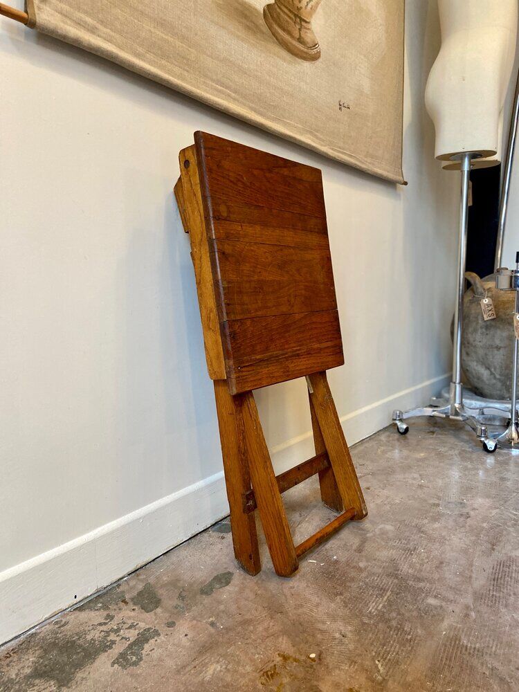 Folding side table in solid wood