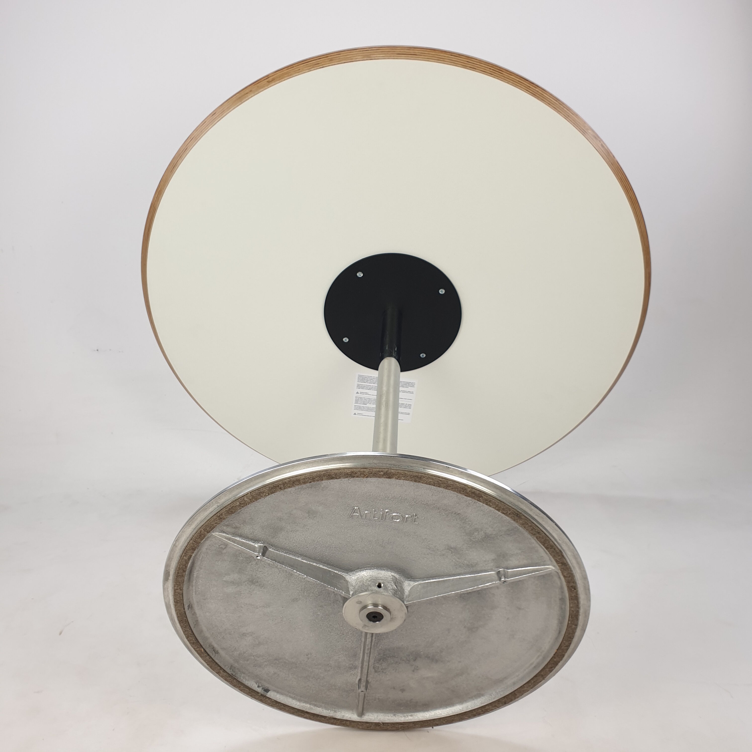 Round Dining Table by Pierre Paulin for Artifort, 1990s