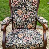 Fauteuil Voltaire ancien avec revêtement en tissu de qualité