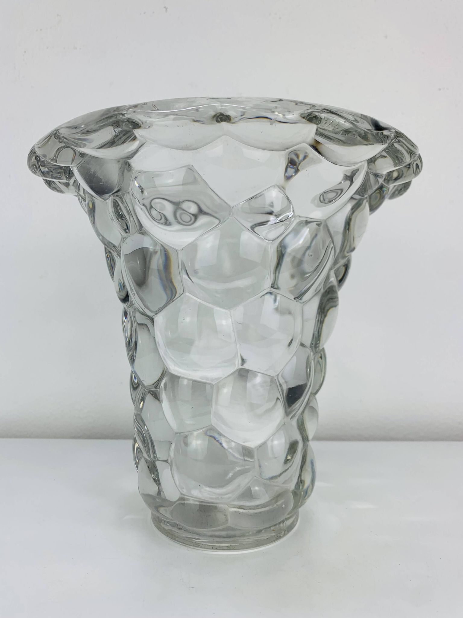 Vase Art déco nid d'abeille par Pierre D'Avesn