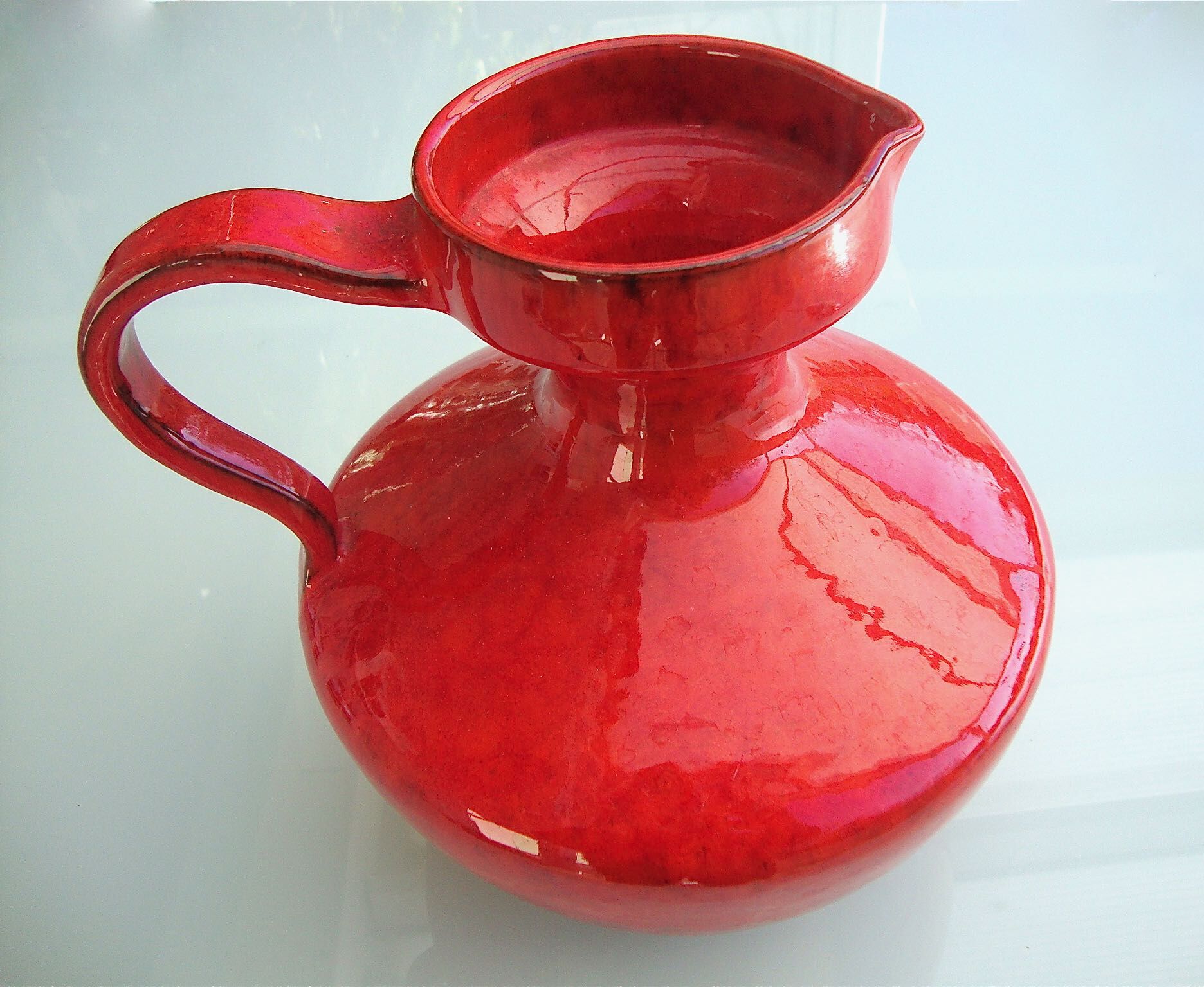 Pitcher ceramic