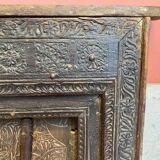 Ancienne fenêtre inde à décor sculpté de fleurs et rinceaux XIXe