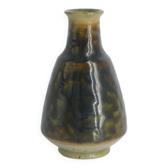 Mid-Century Scandinavian Modern Collectible Small Stoneware Vase No. 10 by Gunnar Borg for Höganäs