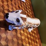 Décor de jardin chien en faïence