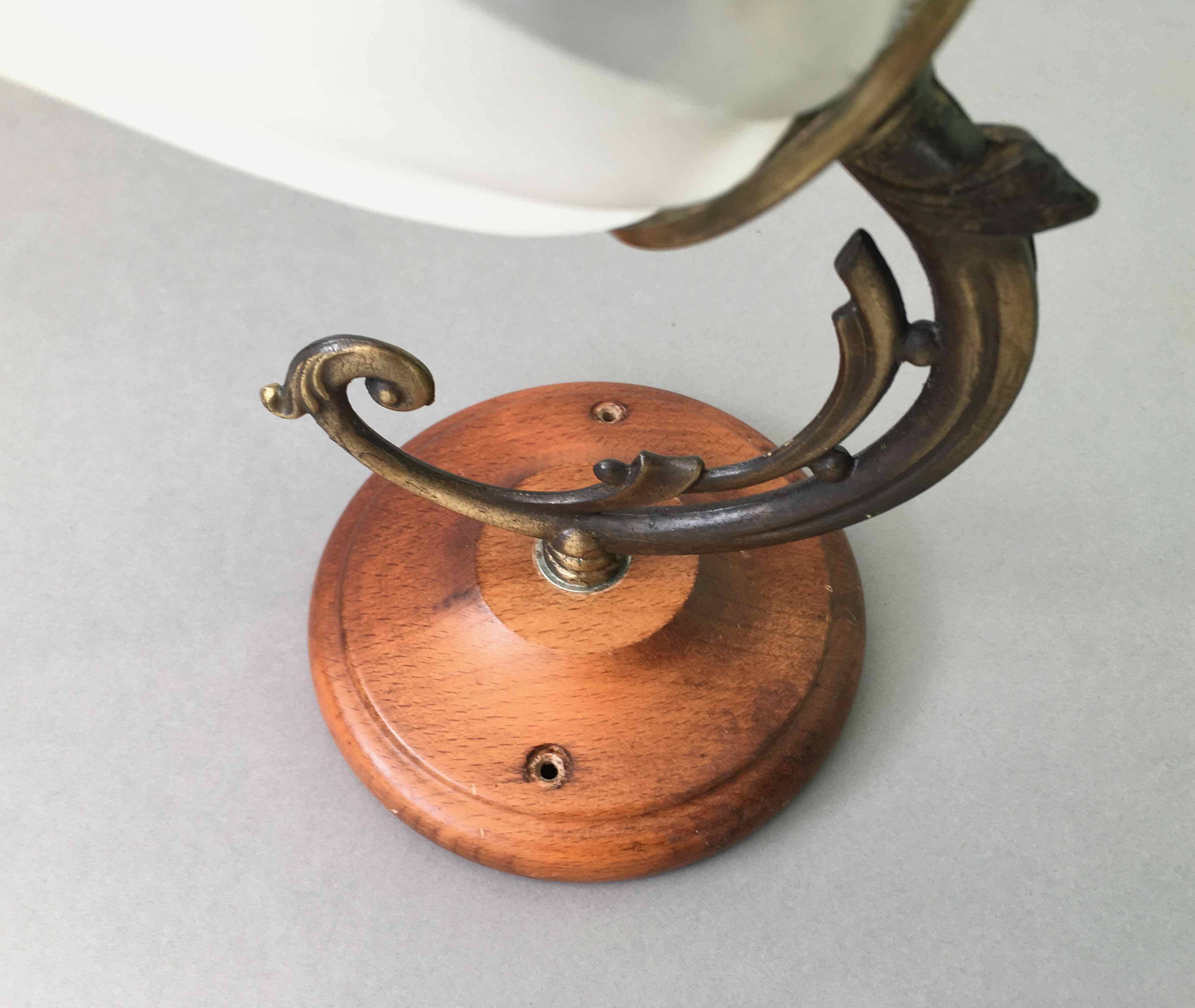 Frosted glass tulip wall light