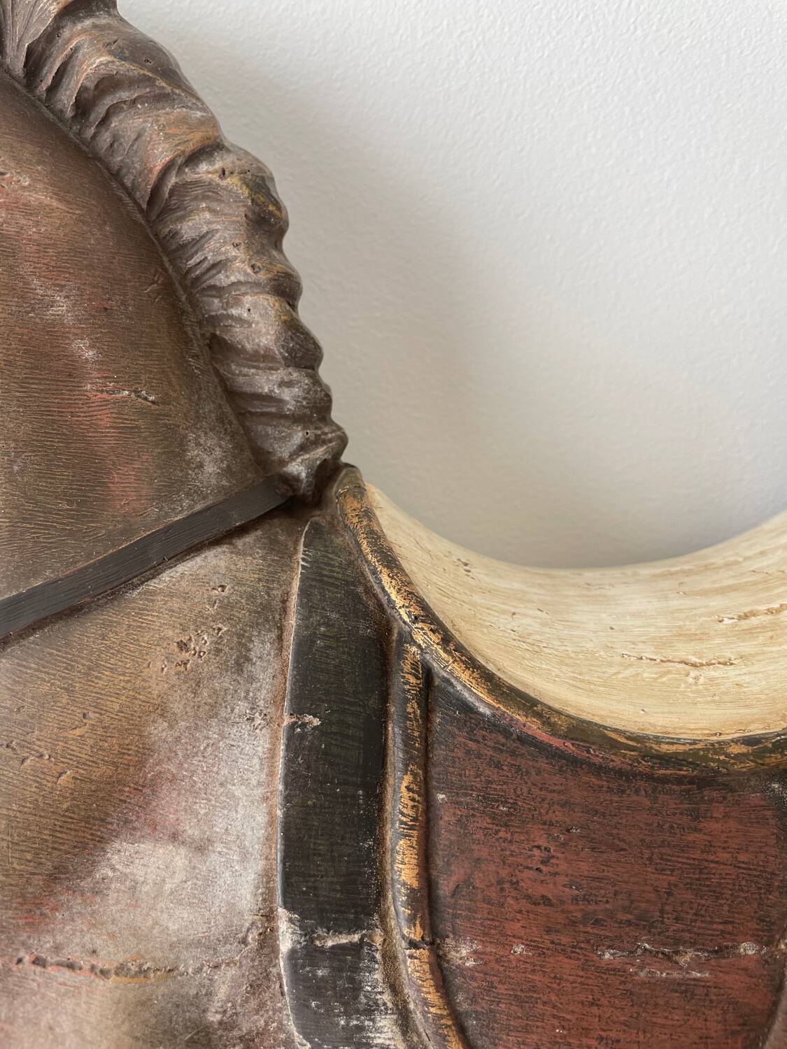 Cheval à bascule antique