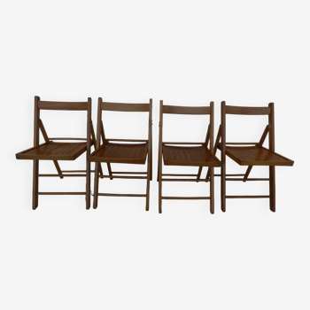 4 varnished wooden chairs Foldable all wood