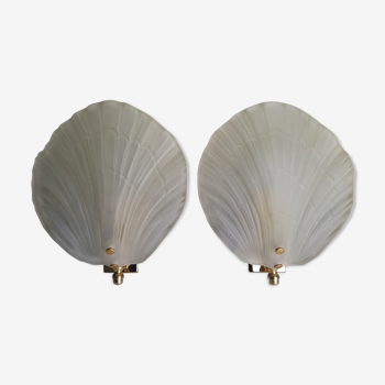 Pair of shell appliques in squeezed pressed glass and golden steel 1970