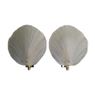 Pair of shell appliques in squeezed pressed glass and golden steel 1970