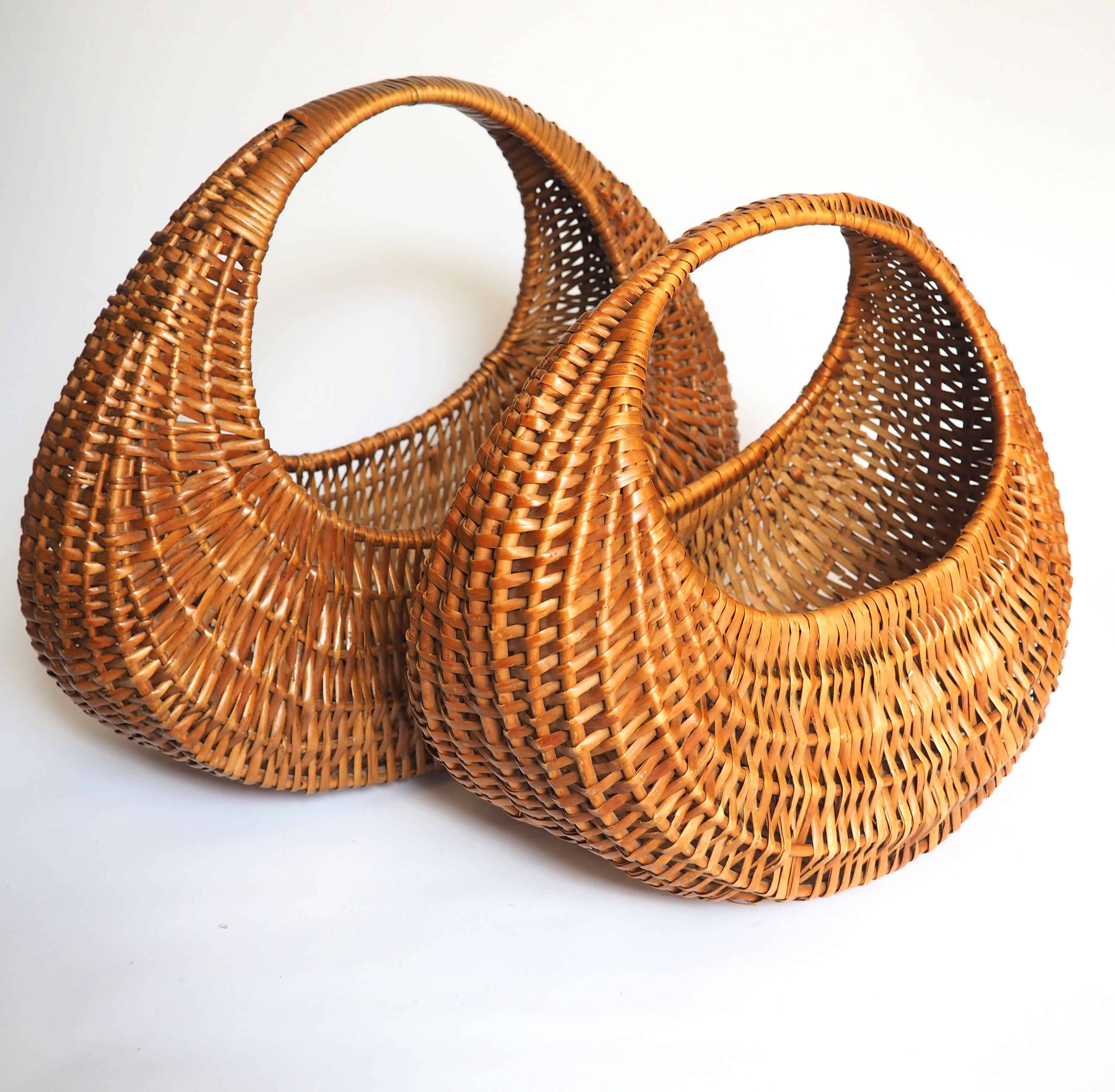 Rattan gondola basket