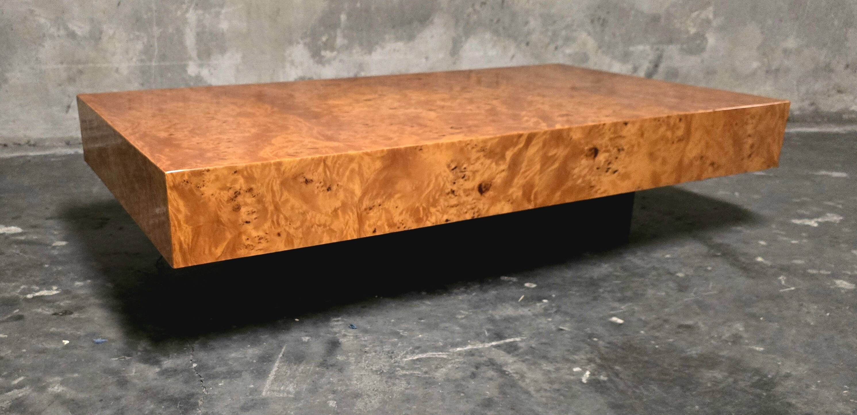 Jean-Claude Mahey coffee table for Roche Bobois, elm burl veneer, has