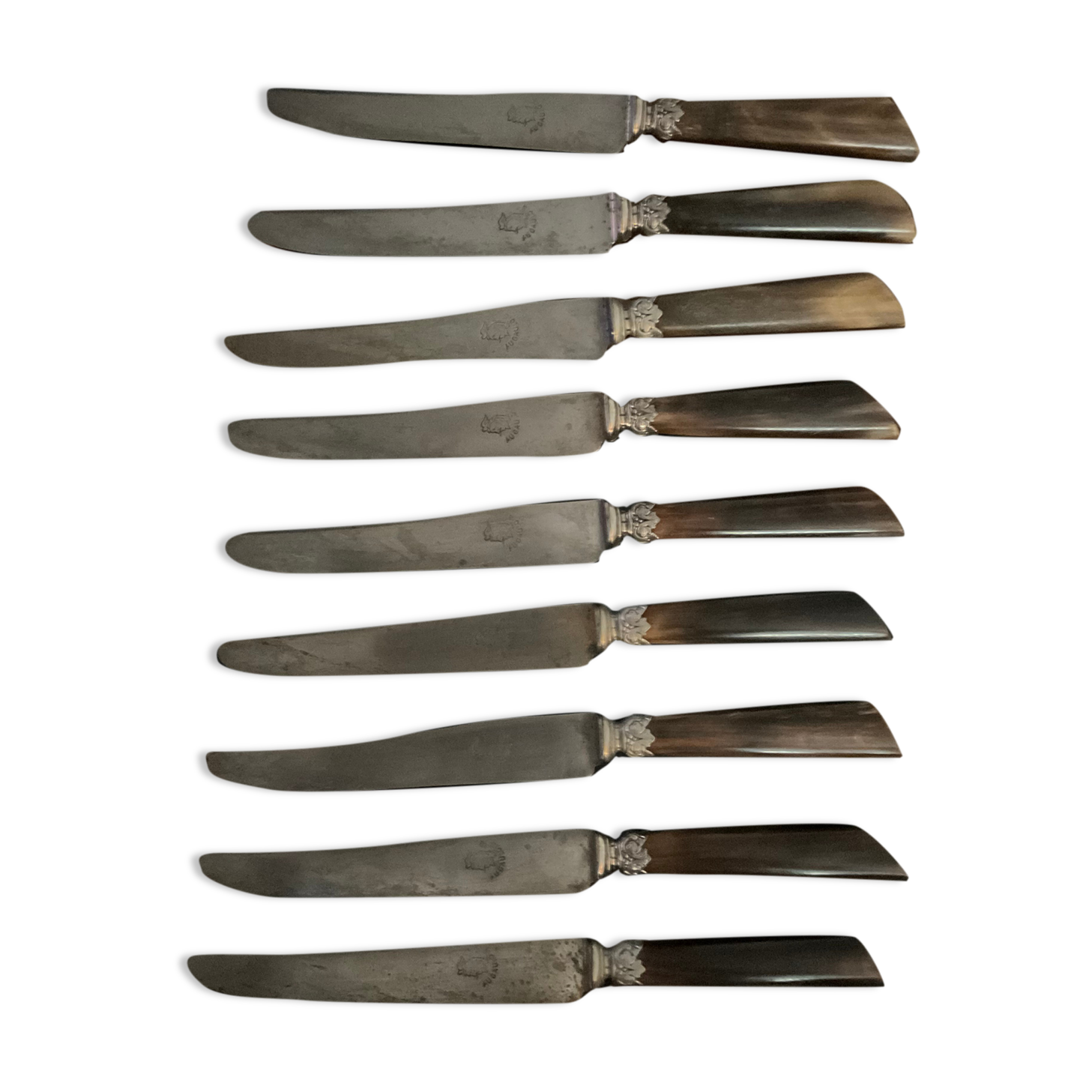 Box 9 knives +3 offered.old .