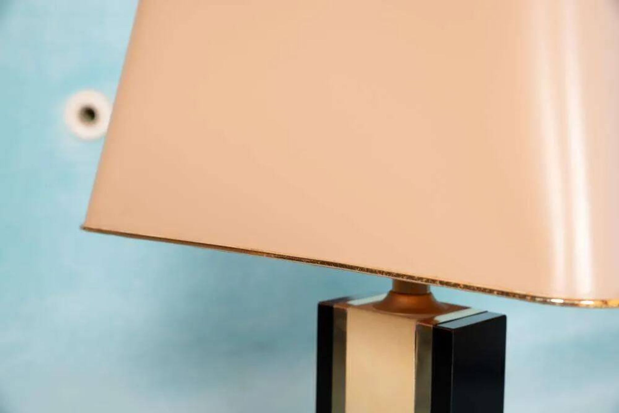Lampe de table Regency de style hôtel vintage des années 70