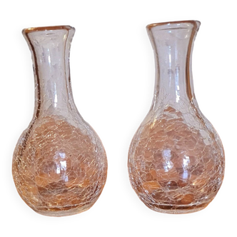 2 carafes en verre craquelé